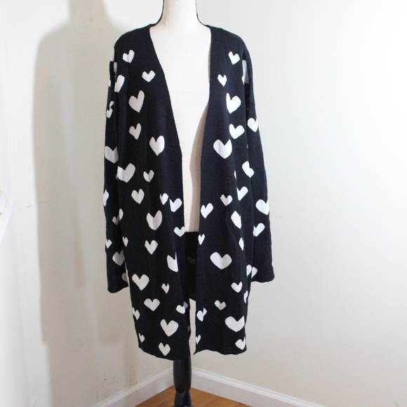 Driftwood Jeans Heart Intarsia Cardigan sweater - Black and white Heart. NWT - Picture 2 of 10